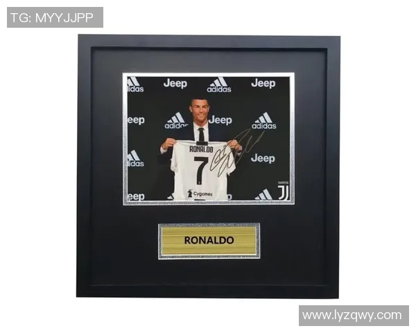 足球明星签名球衣挂画的魅力与收藏价值探秘